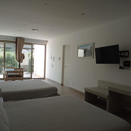 Sicily Rooms Appartamenti カリーニ 部屋 写真