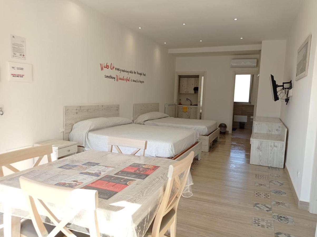 Sicily Rooms Appartamenti カリーニ エクステリア 写真
