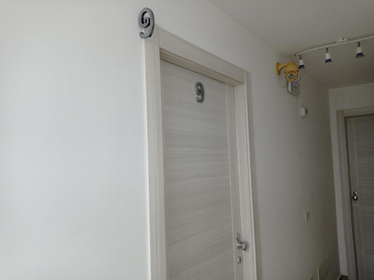 Sicily Rooms Appartamenti カリーニ エクステリア 写真