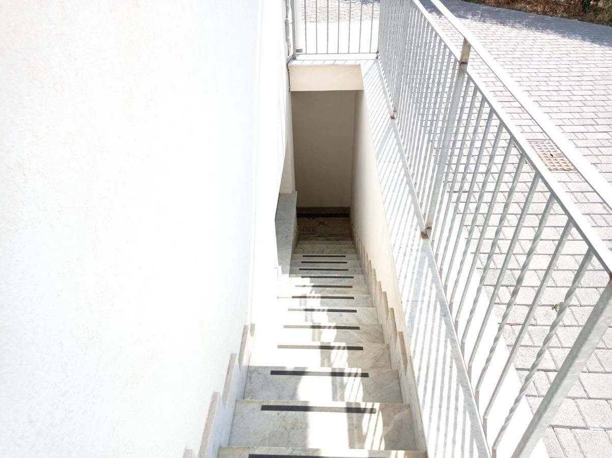 Sicily Rooms Appartamenti カリーニ エクステリア 写真