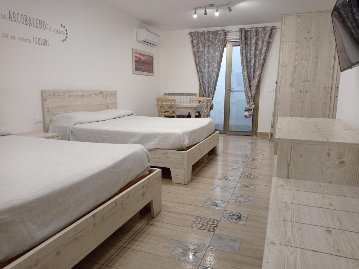 Sicily Rooms Appartamenti カリーニ エクステリア 写真