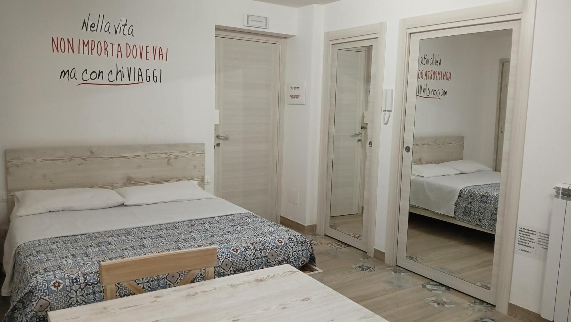 Sicily Rooms Appartamenti カリーニ エクステリア 写真
