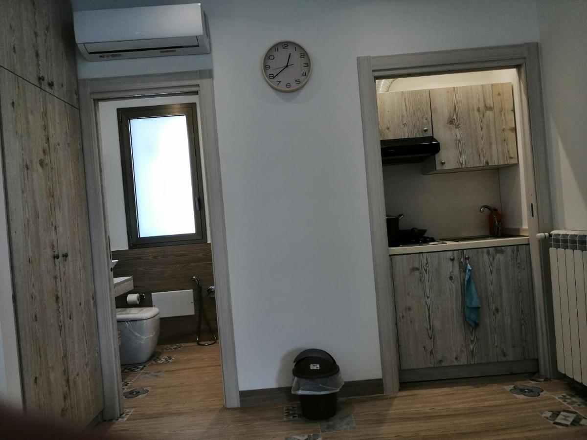 Sicily Rooms Appartamenti カリーニ エクステリア 写真